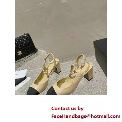 Chanel Heel 6.5cm Chain Lambskin Grosgrain  &  Metal Pumps Slingbacks G45092 Beige/Black 2023